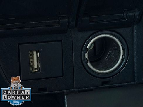 Used 2024 Toyota Camry SE image 18