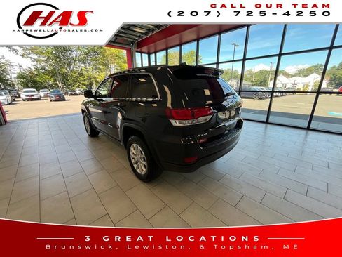 Used 2022 Jeep Grand Cherokee Laredo E AWD/4WD image 5