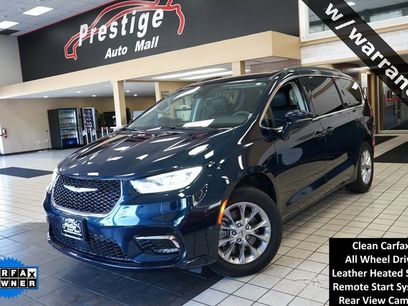 Used 2022 Chrysler Pacifica Touring-L