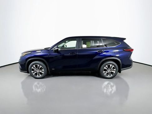 New 2026 Toyota Highlander XLE image 5