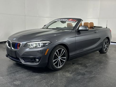 Used 2018 BMW 230i xDrive Convertible image 6
