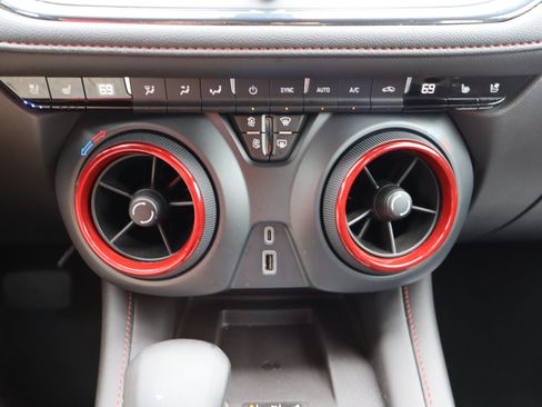 Used 2024 Chevrolet Blazer RS w/ Driver Confidence II Package FWD image 28