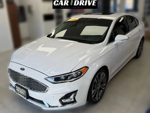 Used 2020 Ford Fusion Titanium image 1