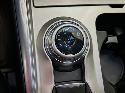 Used 2020 Ford Explorer XLT w/ Equipment Group 202A image 24