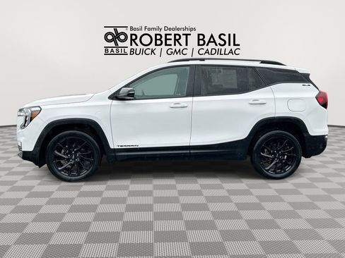 Used 2023 GMC Terrain SLE w/ Driver Convenience Package AWD/4WD image 5