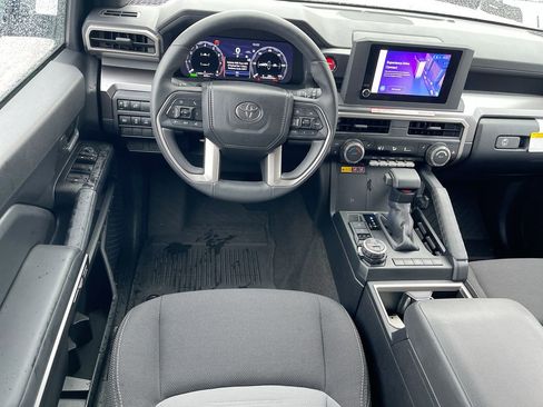 Used 2025 Toyota 4Runner TRD Off-Road AWD/4WD image 10