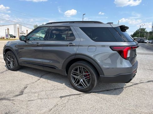 Used 2025 Ford Explorer ST-Line w/ Premium Package AWD/4WD image 48