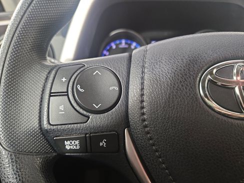 Used 2018 Toyota RAV4 LE w/ All Weather Liner Package image 15