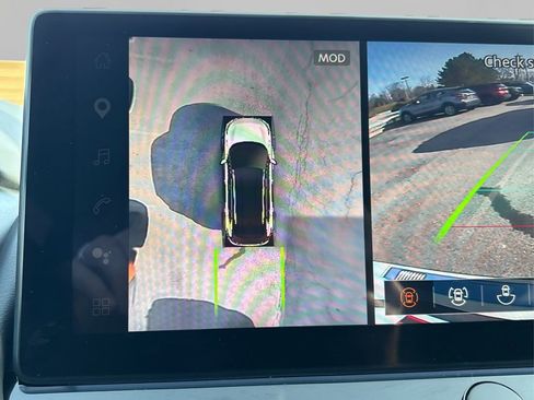 Used 2024 Nissan Rogue SL image 34