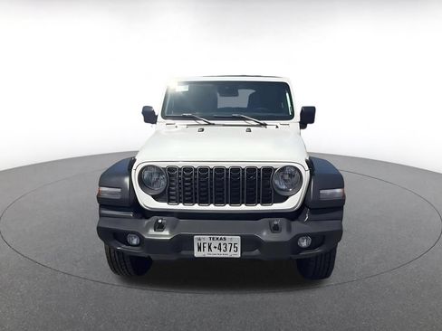 Used 2025 Jeep Wrangler Unlimited Sport AWD/4WD image 4