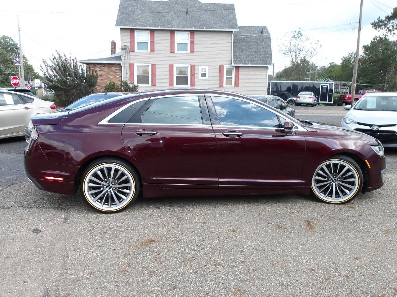 Used 2017 Lincoln MKZ Select w/ Select Plus Package FWD image 4