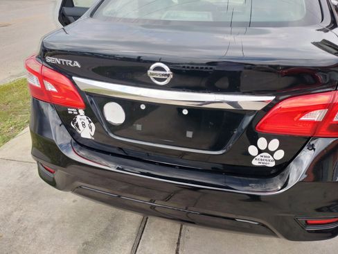 Used 2018 Nissan Sentra S FWD image 4