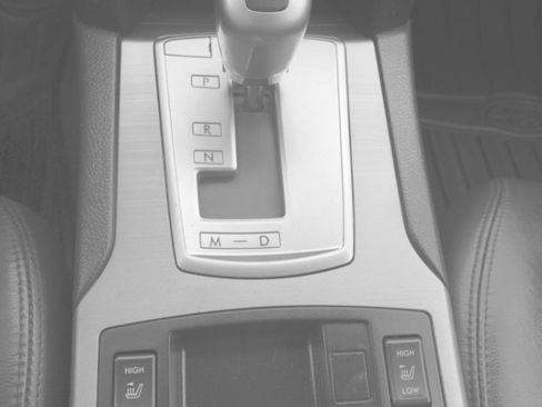 Used 2011 Subaru Outback 2.5i Limited image 29