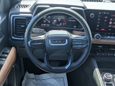 New 2026 GMC Canyon AT4 AWD/4WD image 15