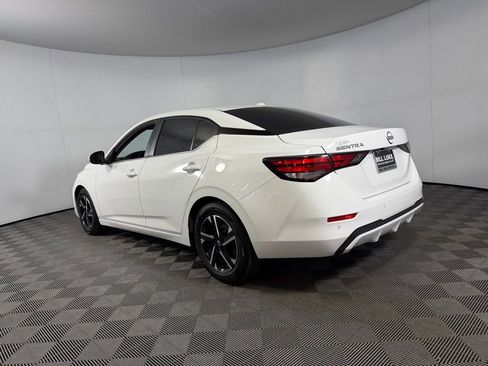 Used 2025 Nissan Sentra SV FWD image 8