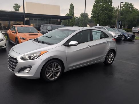 Used 2016 Hyundai Elantra GT w/ Option Group 02 FWD image 25