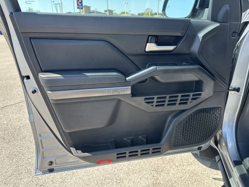 Certified 2024 Toyota Tacoma TRD Off-Road image 10