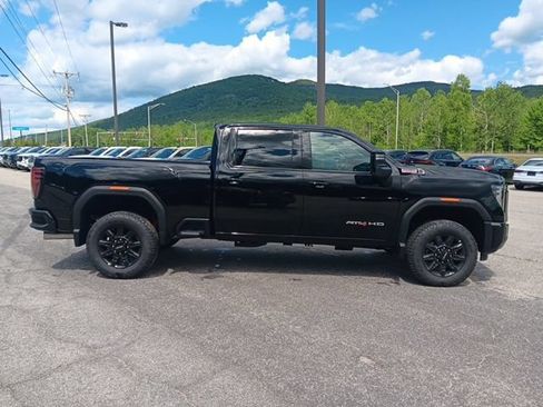 New 2026 GMC Sierra 2500 AT4 AWD/4WD image 29