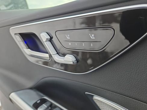 New 2026 Mercedes-Benz C 300 4MATIC Sedan image 17