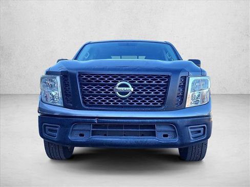 Used 2017 Nissan Titan S image 2