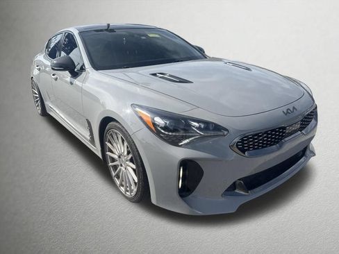 Used 2020 Kia Stinger GT1 RWD image 1