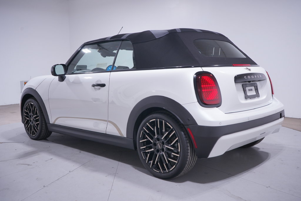 Used 2026 MINI Cooper S FWD image 3