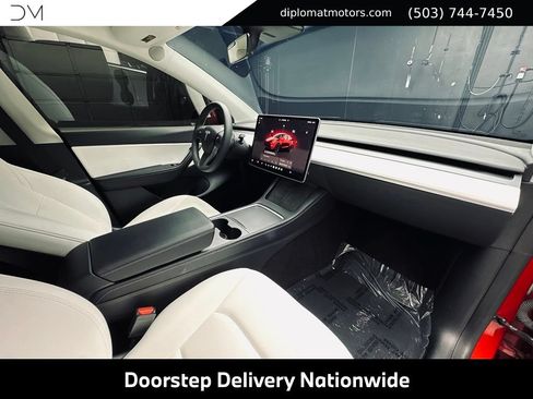 Used 2022 Tesla Model Y Performance AWD/4WD image 18