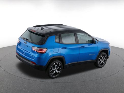 Used 2025 Jeep Compass Limited AWD/4WD image 9