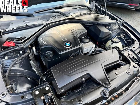 Used 2015 BMW 328i xDrive Sedan AWD/4WD image 5