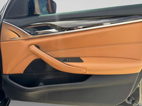 Used 2019 BMW 530i image 69