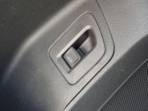 Certified 2023 Volkswagen Atlas SE w/ Panoramic Sunroof Package image 27