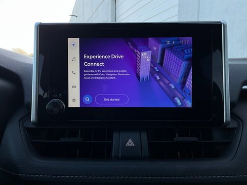 Used 2025 Toyota RAV4 XLE image 30