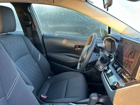 Used 2023 Toyota Corolla LE FWD image 10