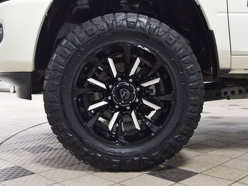 Used 2024 RAM 2500 Laramie w/ Night Edition image 25