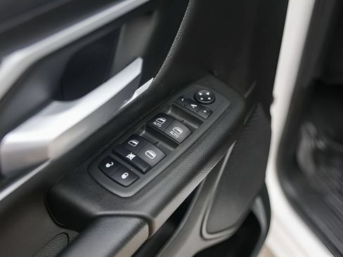 Used 2022 RAM 1500 Lone Star AWD/4WD image 21