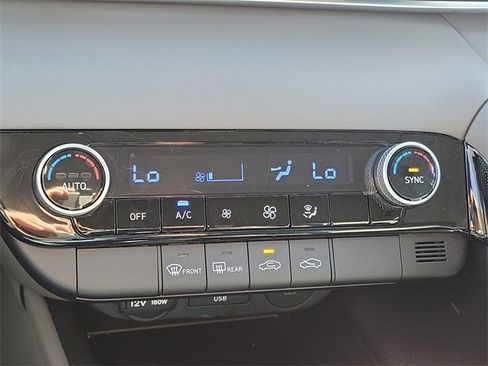 Certified 2025 Hyundai Elantra Blue image 11