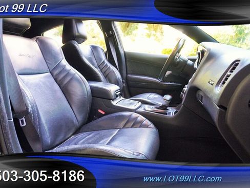 Used 2017 Dodge Charger SRT RWD image 17