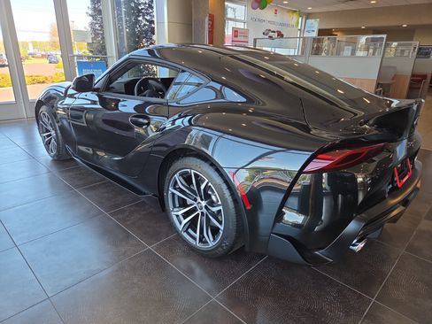 Certified 2022 Toyota Supra RWD image 5