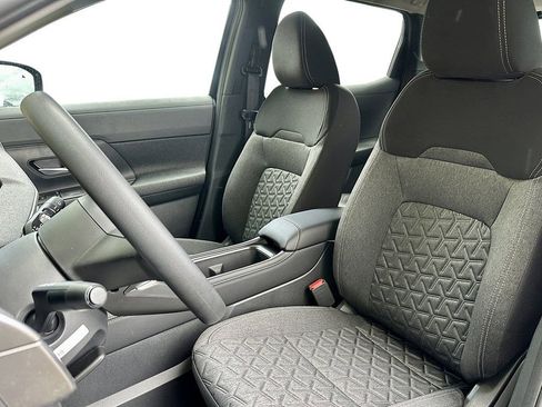 New 2025 Nissan Kicks SV w/ Charging Package image 21