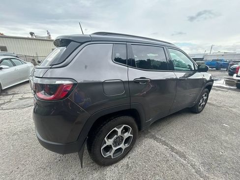 Used 2022 Jeep Compass Trailhawk w/ Trailhawk Convenience Group AWD/4WD image 5