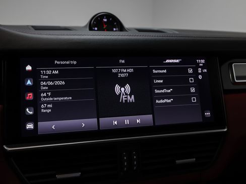 Used 2023 Porsche Cayenne S Platinum AWD/4WD image 37