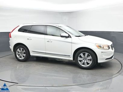 Used 2016 Volvo XC60 T6 w/ Proximity Package