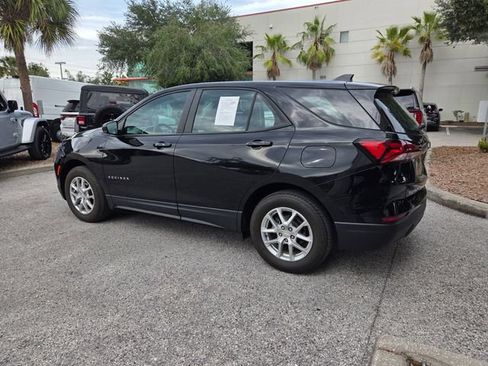 Used 2023 Chevrolet Equinox LS AWD/4WD image 10