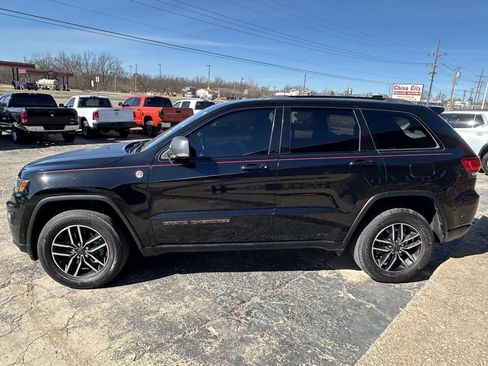 Used 2019 Jeep Grand Cherokee Trailhawk image 6