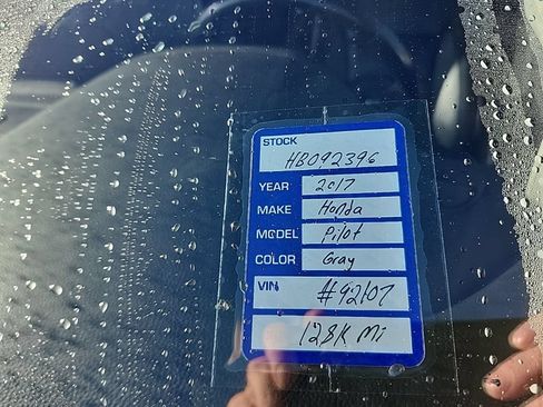 Used 2017 Honda Pilot Elite image 8
