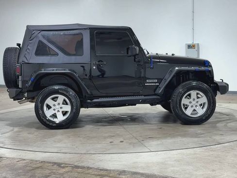 Used 2016 Jeep Wrangler Sport image 9