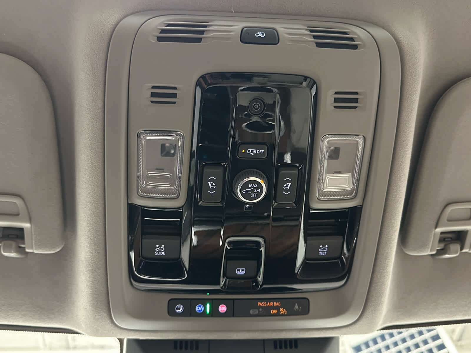 Used 2026 Cadillac Escalade Platinum Sport w/ LPO, ONYX Package AWD/4WD image 39