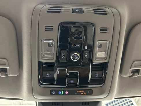 Used 2026 Cadillac Escalade Platinum Sport w/ LPO, ONYX Package AWD/4WD image 39