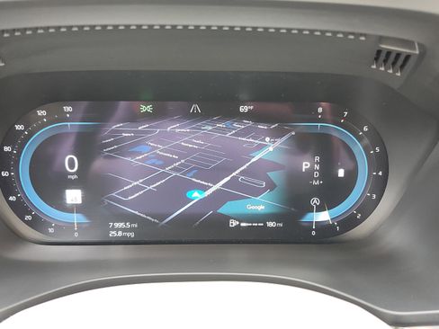 Used 2022 Volvo XC60 B5 Momentum w/ Protection Package Premier image 24