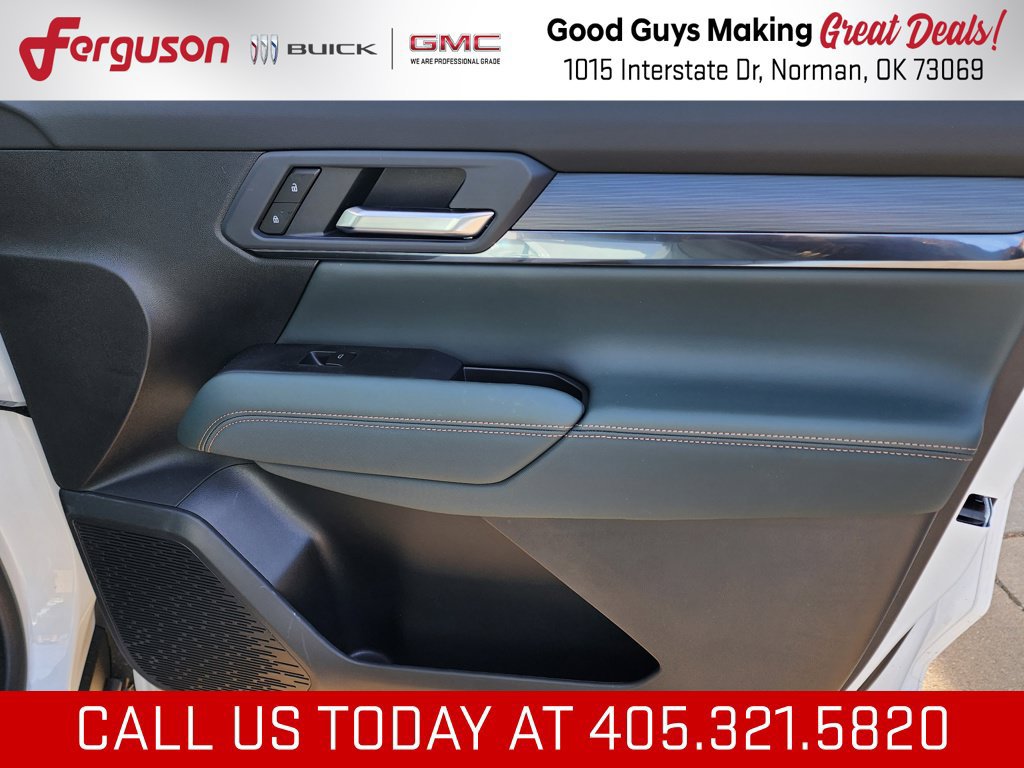 New 2026 GMC Terrain AT4 w/ Convenience Package III AWD/4WD image 38